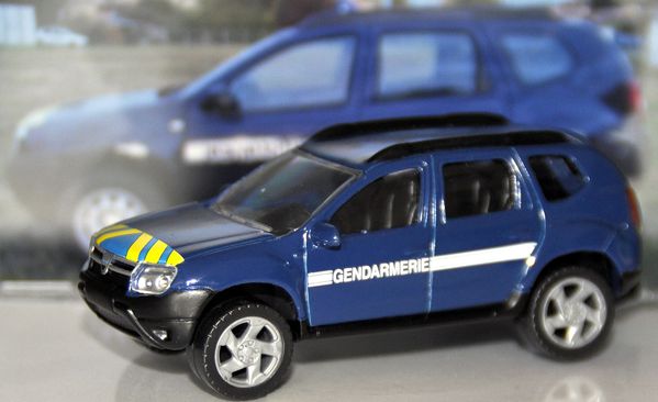 Dacia-Duster-gendarmerie-Norev.jpg