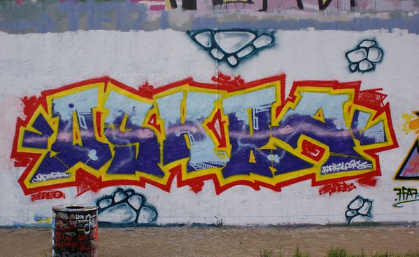 1999 parc des Cormailles 94200 Ivry sur seine