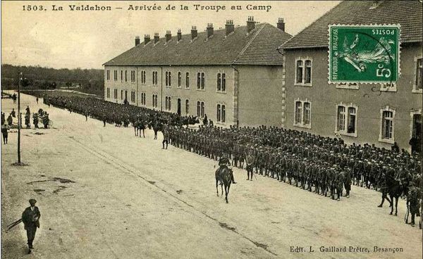 Valdahon camp arrivée de la troupe-3