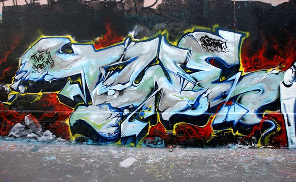 4269 rue des pyrenees 75020 06 avril 2011