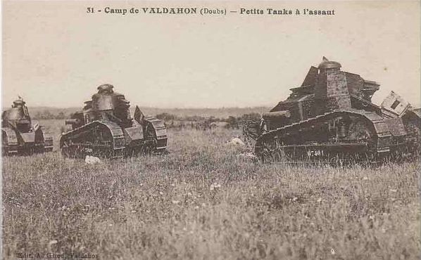 Valdahon camp-16 char d'assaut