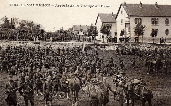 Valdahon camp-12 arrivée de la troupe