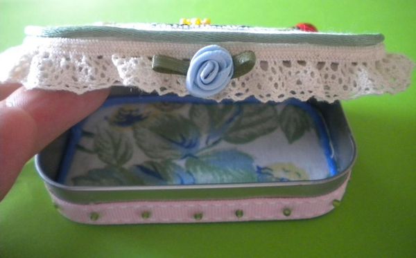 Tin box de Brodi e