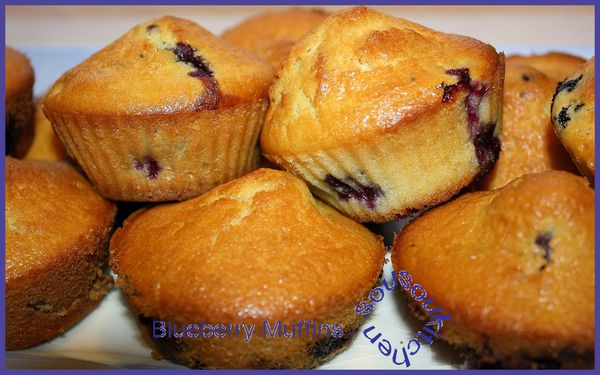 2010-10-07 Blueberry muffins1