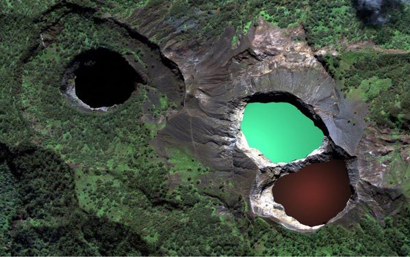 Kelimutu trois cratères