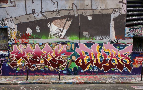 5856 rue des pyrenees 17 octobre 2011