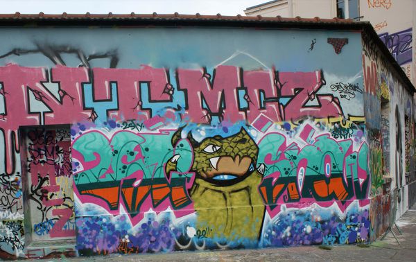 5811 rue des pyrenees 17 octobre 2011