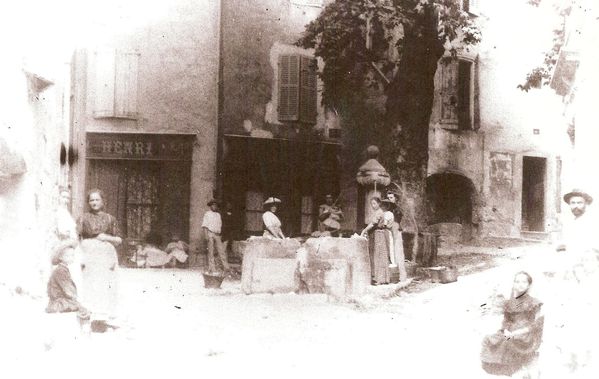 barjols-mistral-1904-fontaine-st-jean.jpg