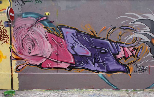5845 rue des pyrenees 17 octobre 2011