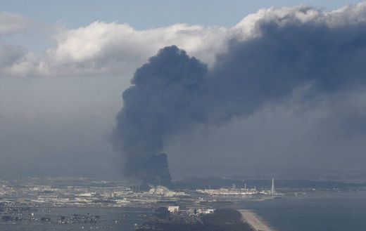 2011_03_12_Fukushima_feu.jpg
