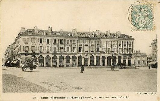 La Place à arcades/ place du marché neuf à Saint-Germain-en-Laye (78100)