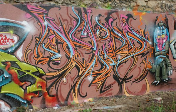 1273 friche Ivry 94200