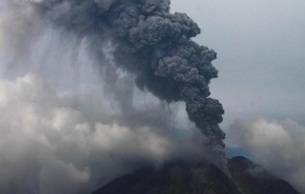 2013.11.06 - Sinabung - ADE SINUHAJI - AFP