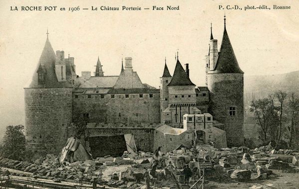 chateau-de-la-Roche-POT.jpg