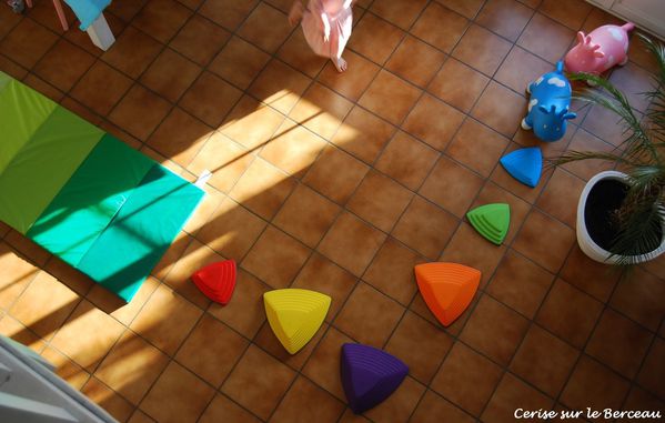 pierres-de-riviere-hoptoys-jeu-interieur--2-.JPG
