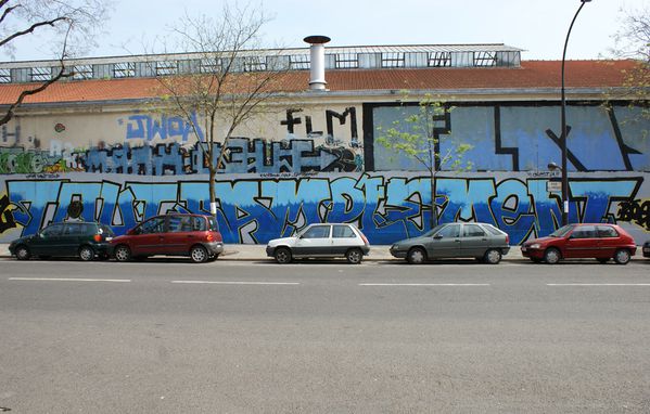 4367 rue des pyrenees 75020 15 avril 2011