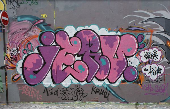 5975 rue des Pyrenees 24 octobre 2011