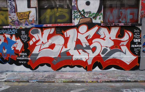5982 rue des Pyrenees 24 octobre 2011
