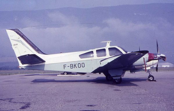 Beech-Sferma PD-146-60 Marquis F-BKOO-n°8 WEB