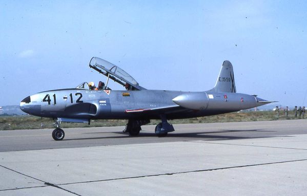 T-33 E15-59 41-12 Zaragoza 1982 WEB