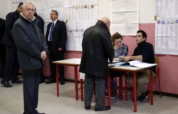 sem13fevg-Z21-Mario-Monti-vote-elections-legislatives-Itali
