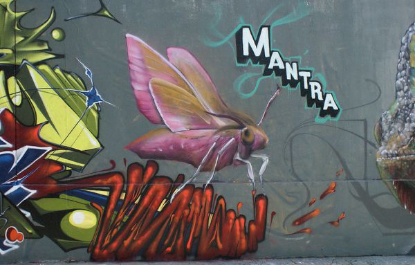 3802 rue des pyrenees 75020 8 mars 2011