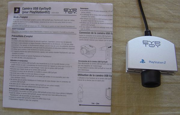 Sony---Playstation-2---Eye-toy-grise-.JPG