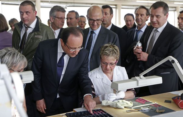 Hollande-et-Moscovici-rebond-croissance-2eme-trimestre-2013.jpg