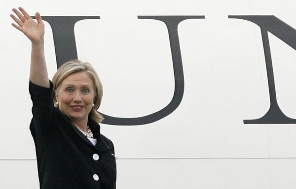 sem59-Z35-Hillary-Clinton-Vietnam.jpg