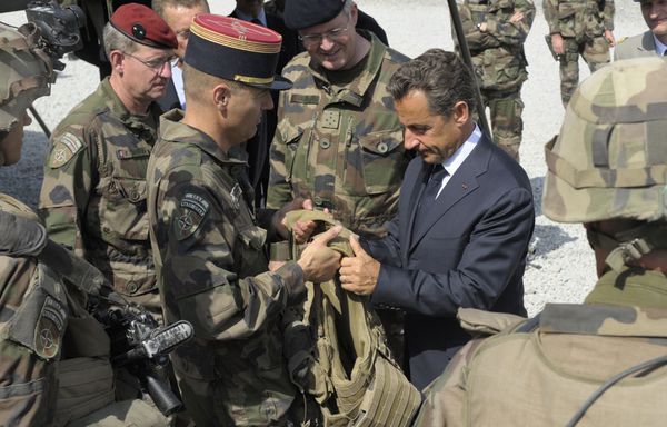 Nicolas-Sarkozy-en-Afghanistan.jpg