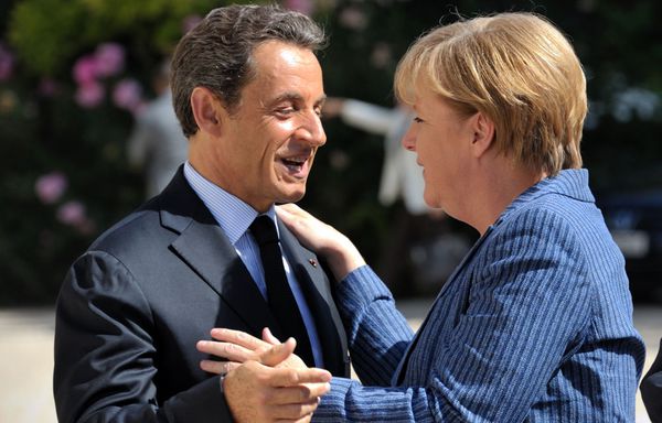 sem11octi-Z12-Sarkozy-Merkel-forces-de-s-unir-pour-la-cris.jpg