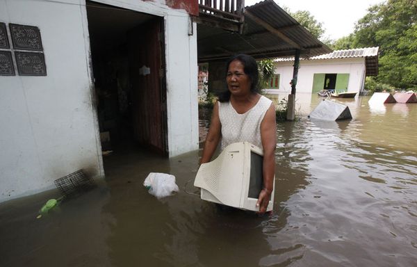 sem11octc-Z5-inondations-thailande.jpg