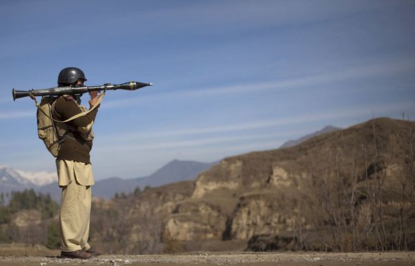 sem24-Z19-Soldat-pakistanais.jpg