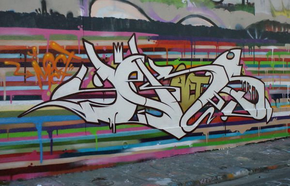 3754 rue des pyrenees 75020 6 mars 2011