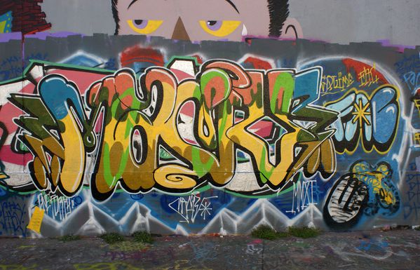 4287 rue des pyrenees 75020 09 avril 2011