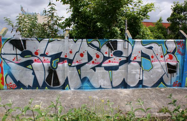 304 friche 93400 Saint Ouen