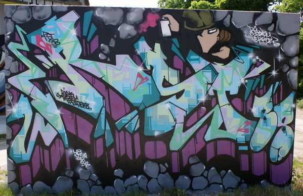 867 graffPark 78200 Mantes la jolie