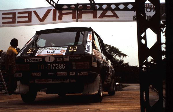 FIAT 127 Sport n°62 - Mollino (2)