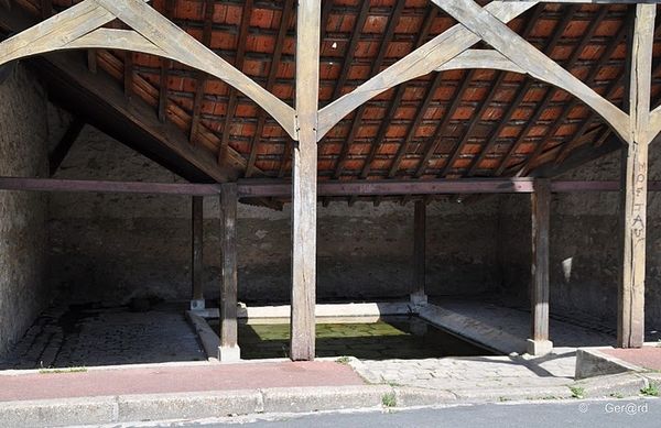 Lavoir--Jouy-la-Fontaine---02---c--Ger-rd--1600x1200-.jpg