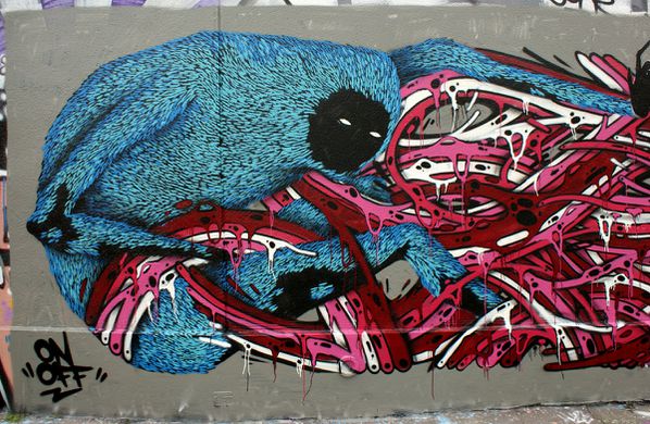 1813 rue des pyrenees 75020 01 novembre 2010