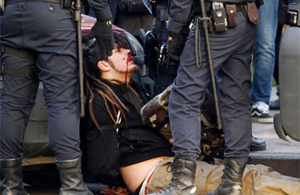 (Février 2012-Vlalencia) Manifestation d'étudiant-e-s-2