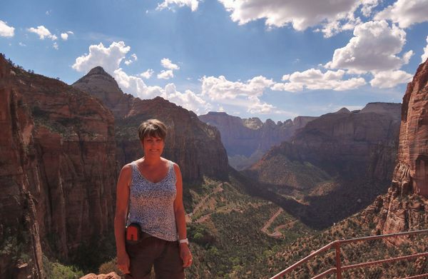 Zion Canyon overlook Moi