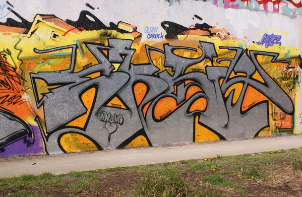 1751 parc des Cormailles 94200 Ivry sur seine