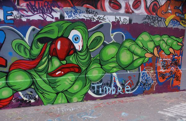 5943 rue des Pyrenees 24 octobre 2011