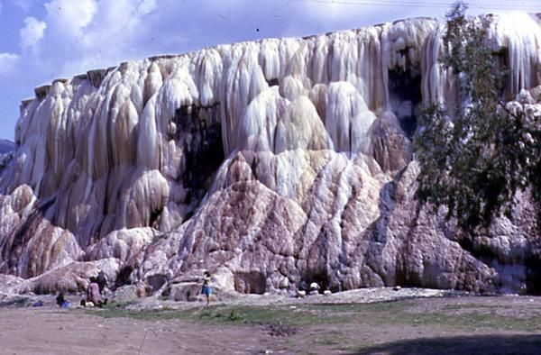 CASCADE-HAMMAM-MESKHOUTINE.jpg