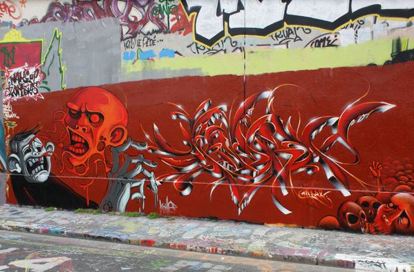 5851 rue des pyrenees 17 octobre 2011