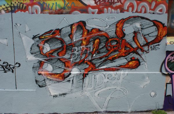 5855 rue des pyrenees 17 octobre 2011