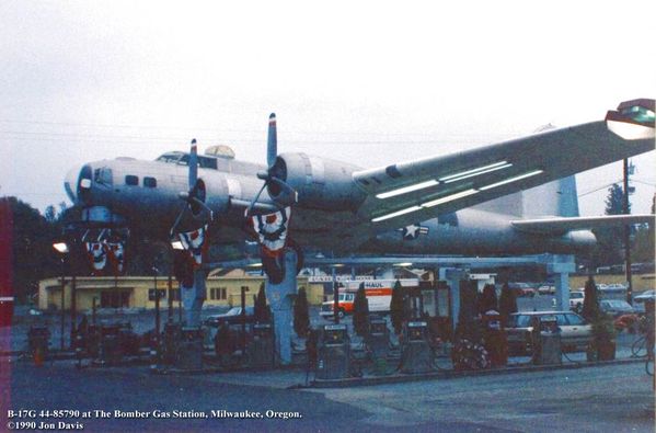 JDavis_TheBomberGasStation_1990.jpg