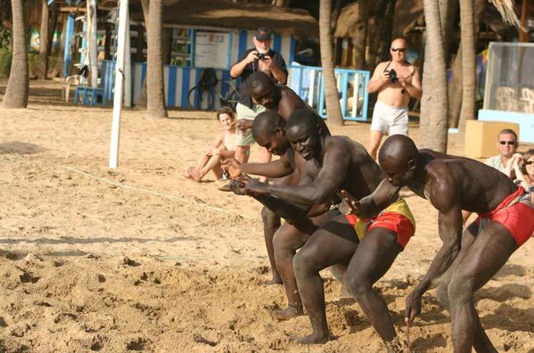 678-Des-lutteurs-senegalais-jpg