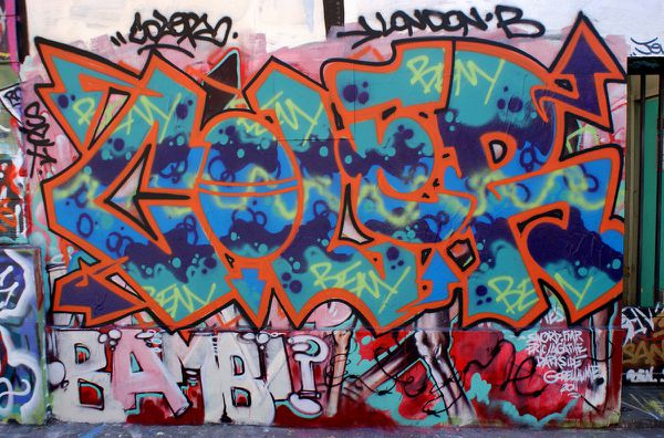 4258 rue des pyrenees 75020 06 avril 2011